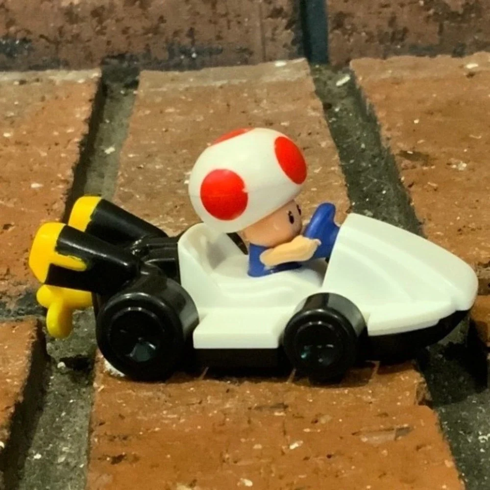 Mcdonalds Mario Cart Toad And‎ Toadette Racing Figures 2022